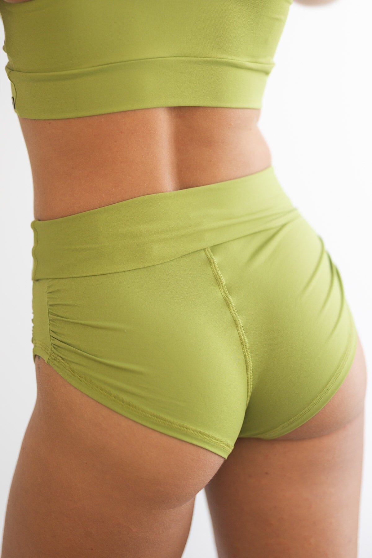 Mika Body Wear - Shorts - Betty Short - High Waisted