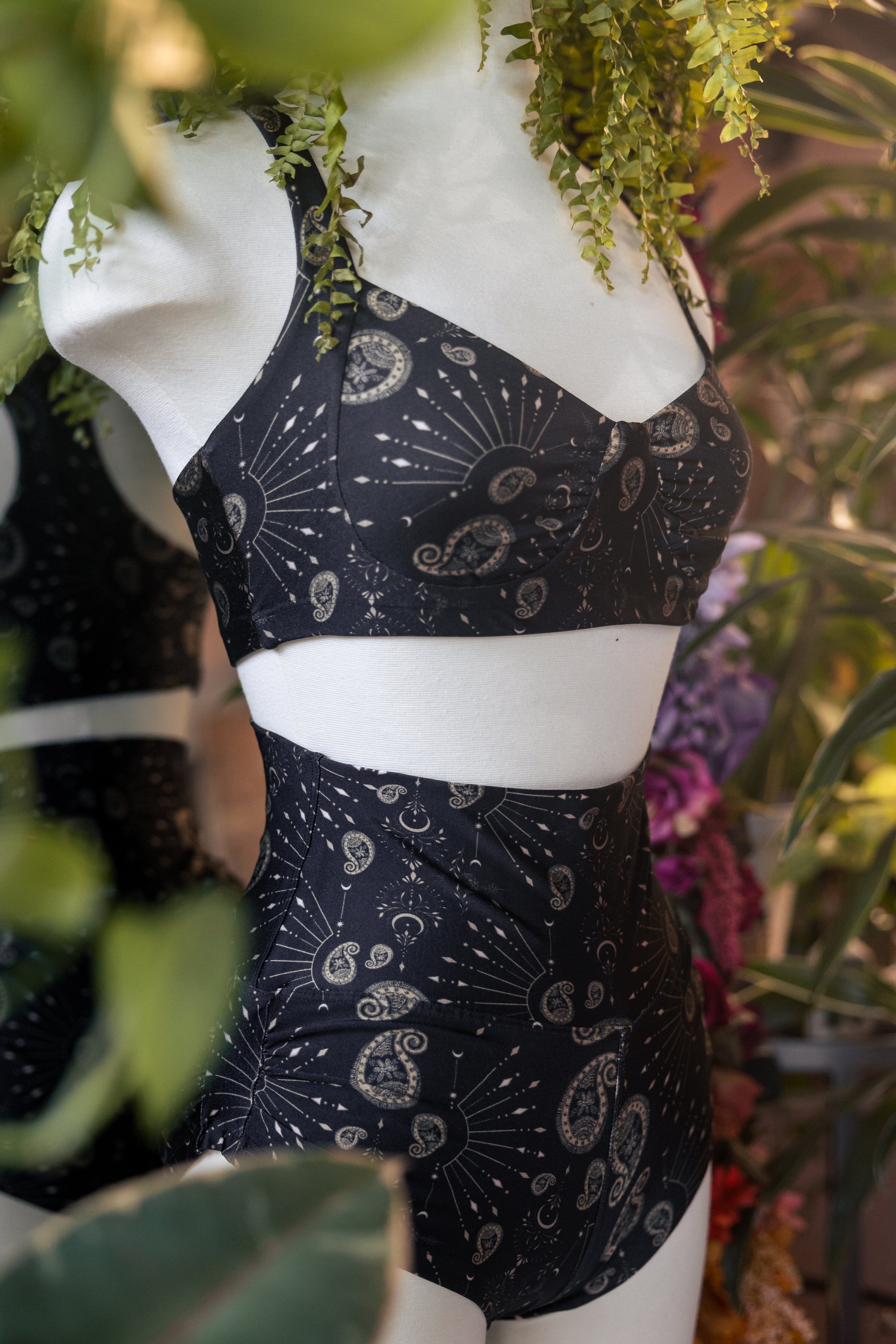 Mika Body Wear - Jolie Top #color_celestial-noir