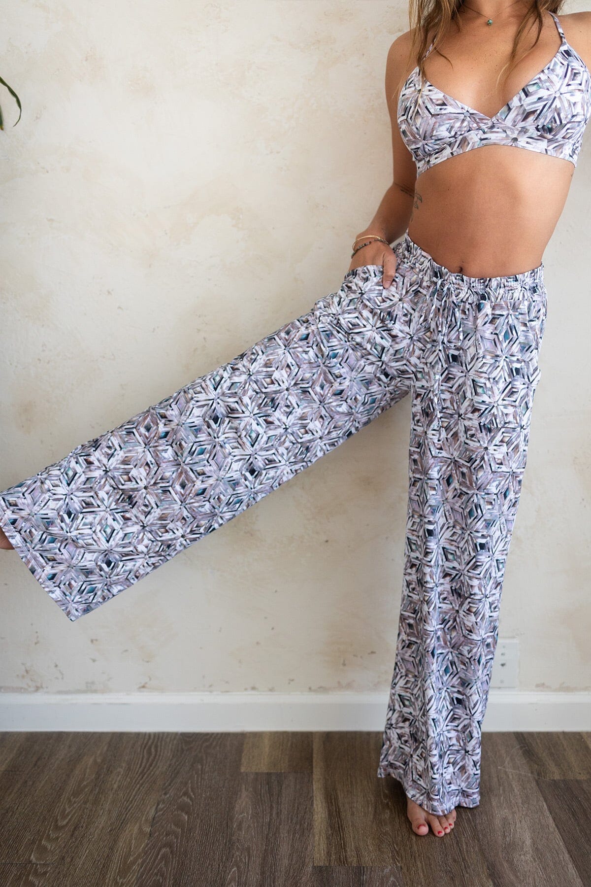 Mika Body Wear - Pants - Brianna Pant