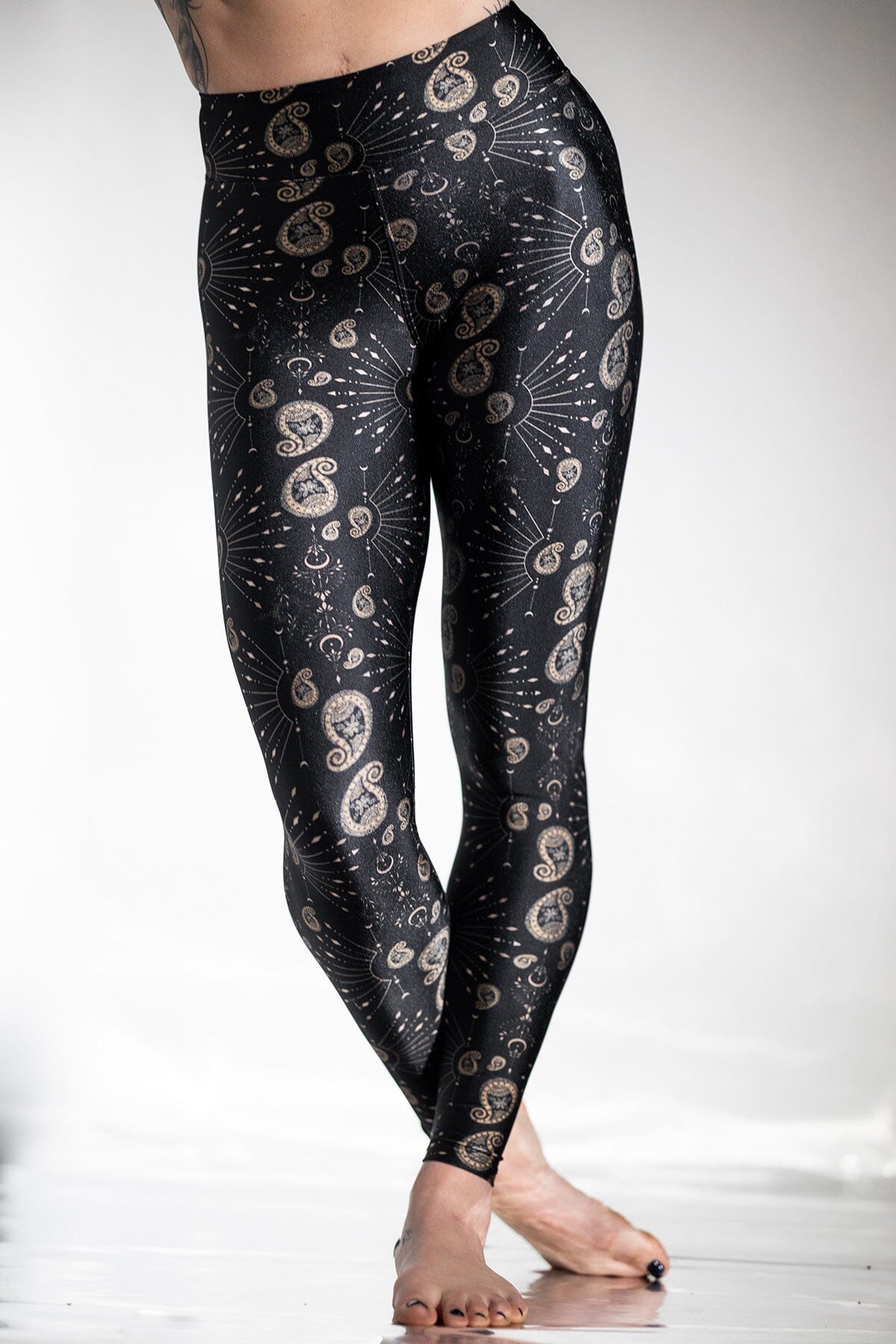 Mika Body Wear - High Rise Leggings - Eve Legging #color_celestial-noir