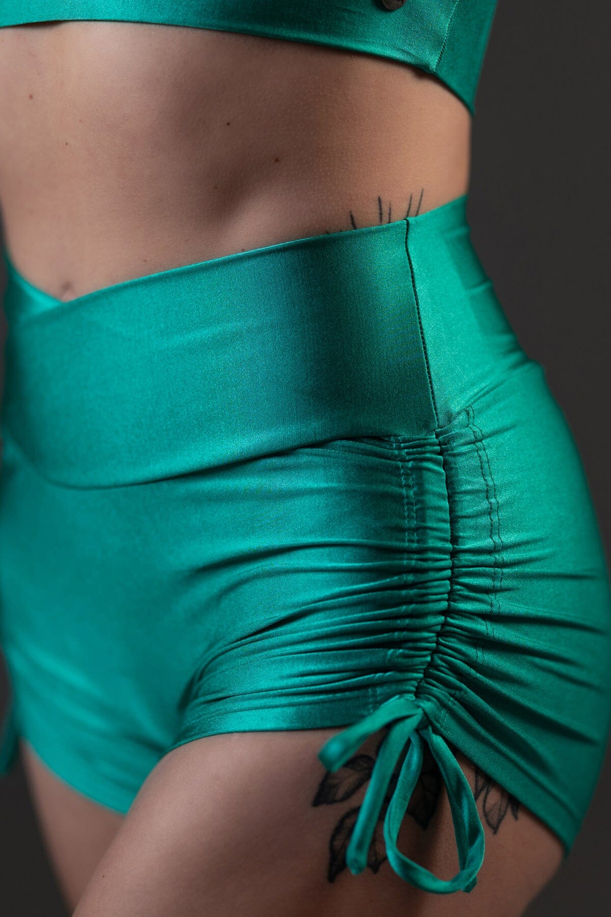 Mika Body Wear - Gabi Short #color_emerald