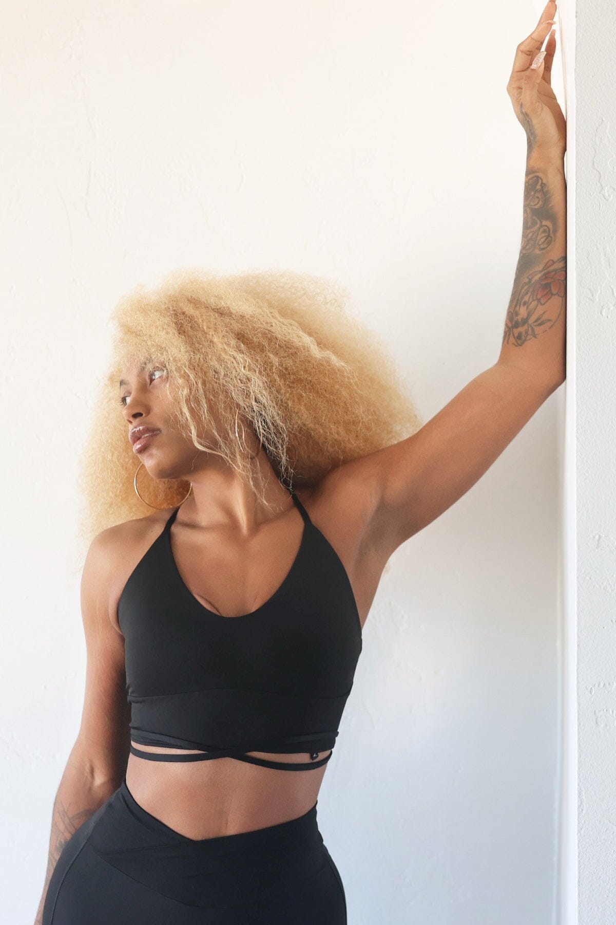 Mika Body Wear - Tops - Viento Crop