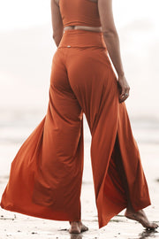 Mika Body Wear - Windwrap Pant #color_dune