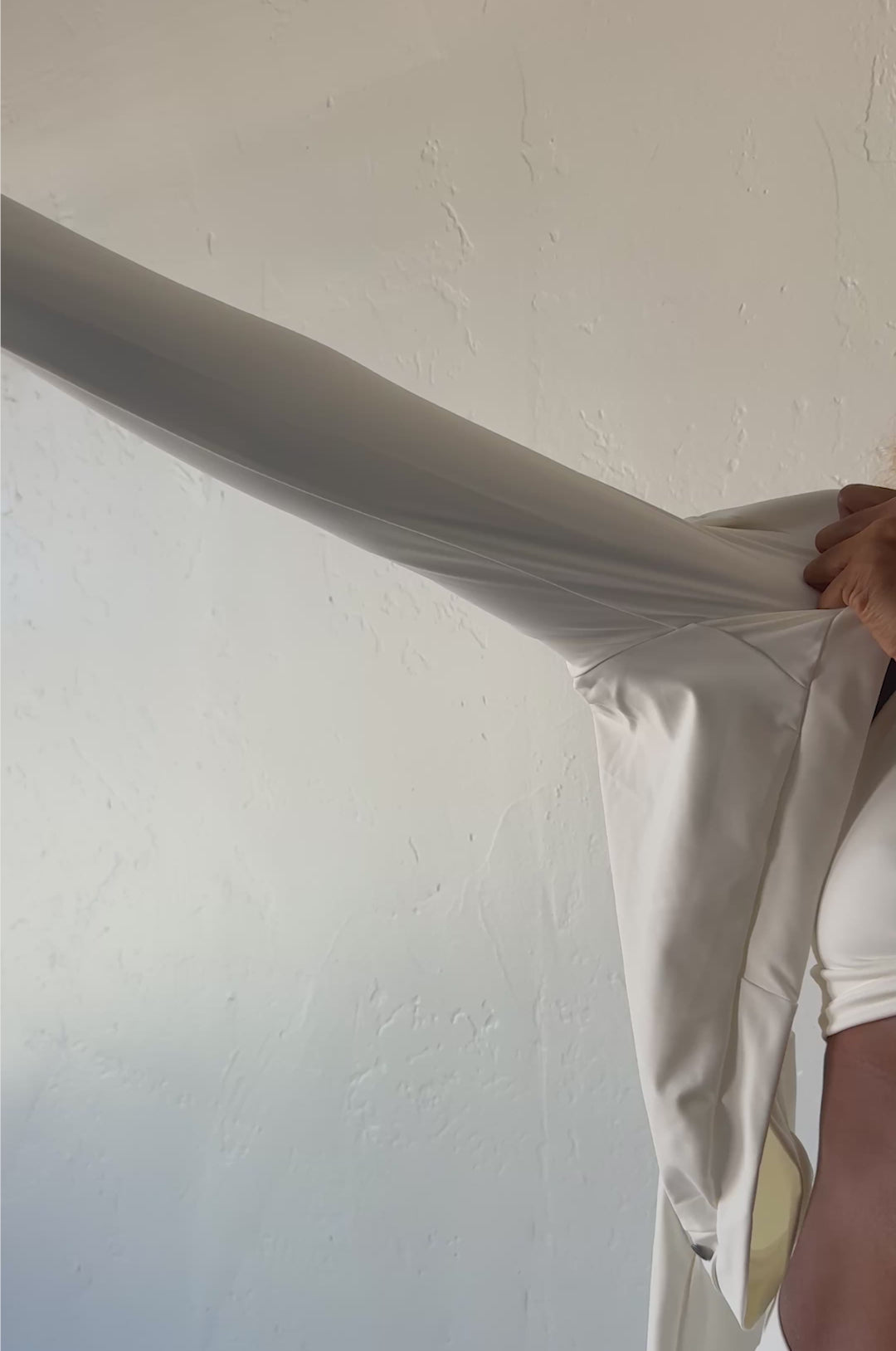 Mika Body Wear - Tops - Selene Bolero Video #color-cream